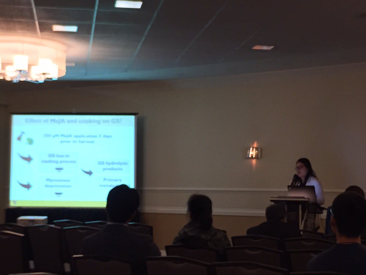 FelicityChiu's tweet photo. Thank you @ASHS_Hort for having a such fantastic #ASHS2018 . Meeting so many d and new friends in the conference and getting so many new ideas for research. Talking to people I don’t know is the best decision I’ve made for this conference! https://t.co/wYGR1Werfr