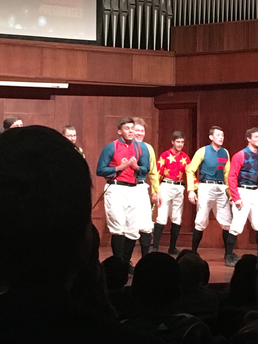 NWUkarlien's tweet photo. Hostel 5’s isn’t afraid of anything as Fouche Wessels sings during his solo. The silence in the crowd speaks volumes!
#ser18 #karlienrooi #tastas #onTASbareKarakter #myNwu https://t.co/ZxyuSJXA2e