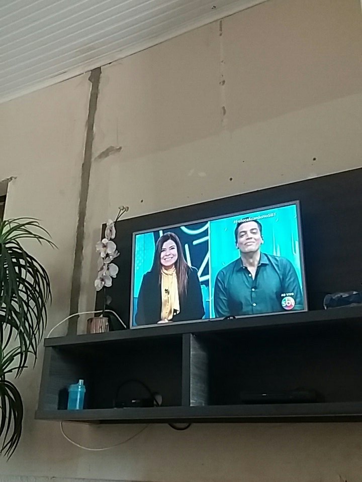 dianehss's tweet photo. Começou...  #FofocalizandoNoSBT https://t.co/kFlarlbT7C