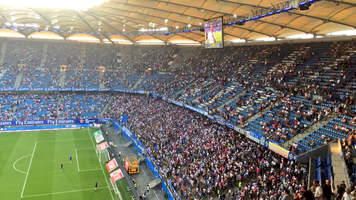 0815_Kritzler's tweet photo. Bin beim 2. Bundesligastart dabei. 
Zufall? Ich glaube nicht. 
#Eventfan https://t.co/7gYoHMfyp3