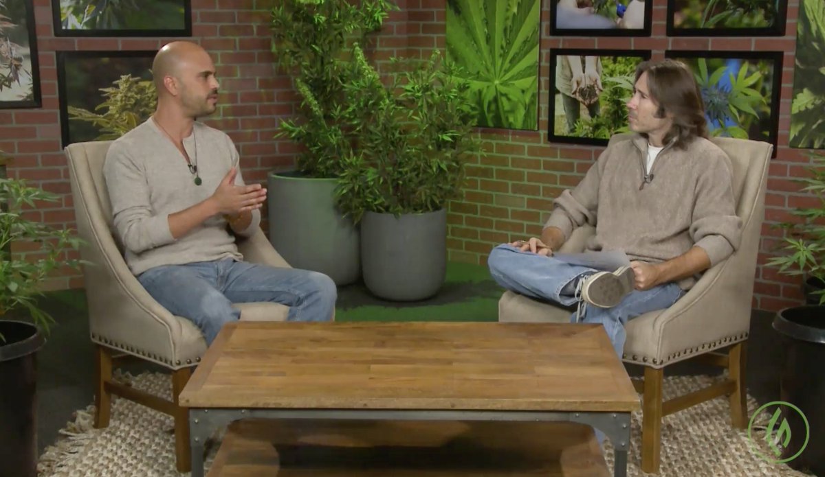 SoilBalancePro's tweet image. Veteran cultivators Derek Gilman and Peter Saavedra go deep into the soil to discuss the components of creating a healthy “living” soil base for your cannabis plants. bit.ly/2OCccp8 @greenflwrmedia @SoilBalancePro