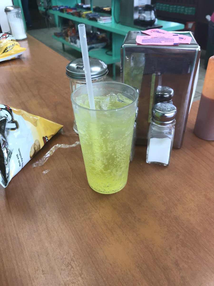 Nick__Nash's tweet photo. First Sundrop of the weekend! Had to stop at Paducah’s best BBQ restaurant #Starnes before I make my way down to Fancy Farm tonight! Couldn’t be more excited! https://t.co/2ctuvqRKRM