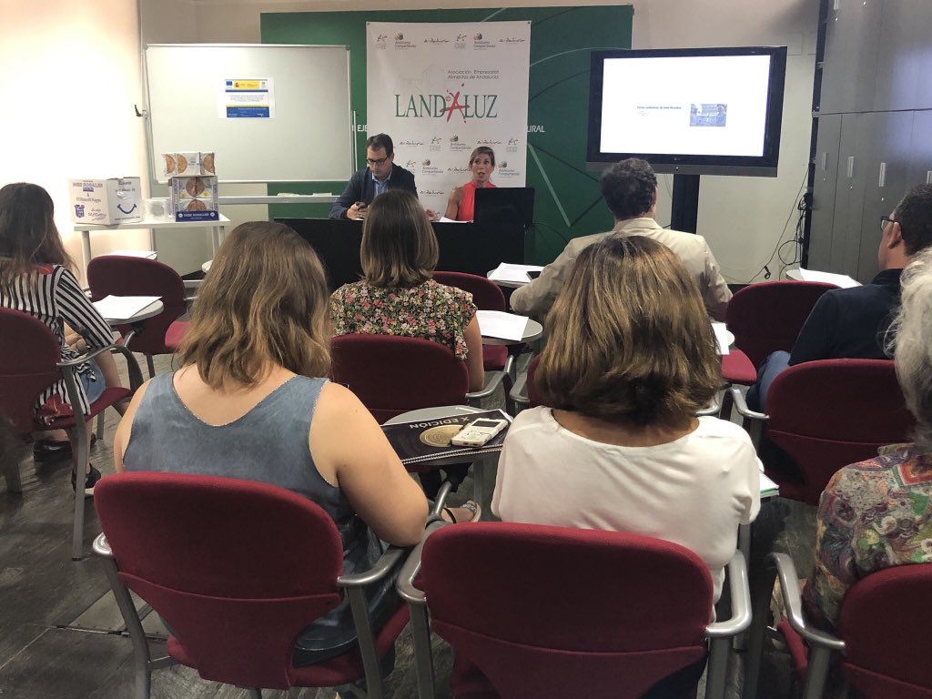 redPAC_'s tweet photo. Distintos momentos fotográficos de las recientes reuniones y jornadas del #GrupoOperativo #GoSAVEFOOD : reducir desperdicios en la industria alimentaria #Bioeconomía @EIPAGRI_SP @LANDALUZ_Asoc @clusaga @BasqueFoodClust @NagrifoodClust @aseacam @AIAA2 @INESROSALESsau con A.Moreno https://t.co/fnXnC306XB