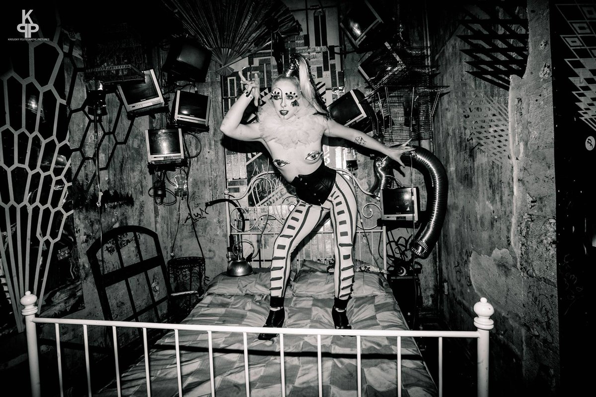 Electric Cabaret tweet media