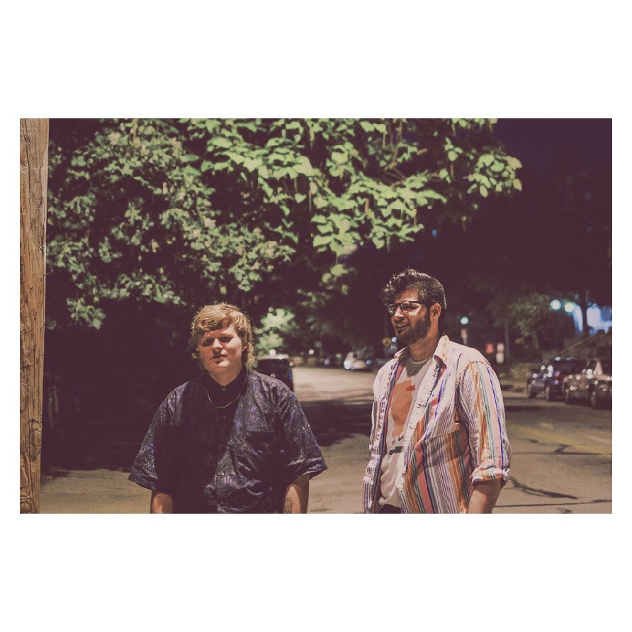 tunnelviewmusic's tweet photo. “It’s like we’re always searching to feel better off” 📸: @mannarisms https://t.co/UxLIm6YL7A