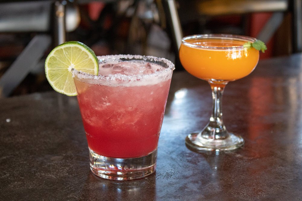 indigo_grill's tweet photo. It's finally the weekend &amp; we're thirsty #dinecrg #indigogrill https://t.co/SwwzGvRX0h
