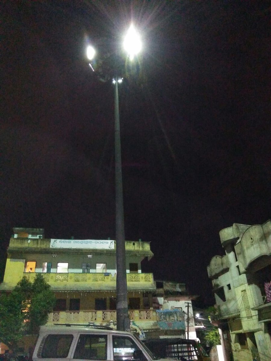 AmarendraBari10's tweet photo. High mass light in front of cmc mayor house
@cmc
@hud
@hfw
@cmo
@Naveen_Odisha 
@Biswajitbhaictc 
@DrLekhaShree 
@sikandarbjp 
@AmitabhMohanty9 https://t.co/fTzUX7DrVT