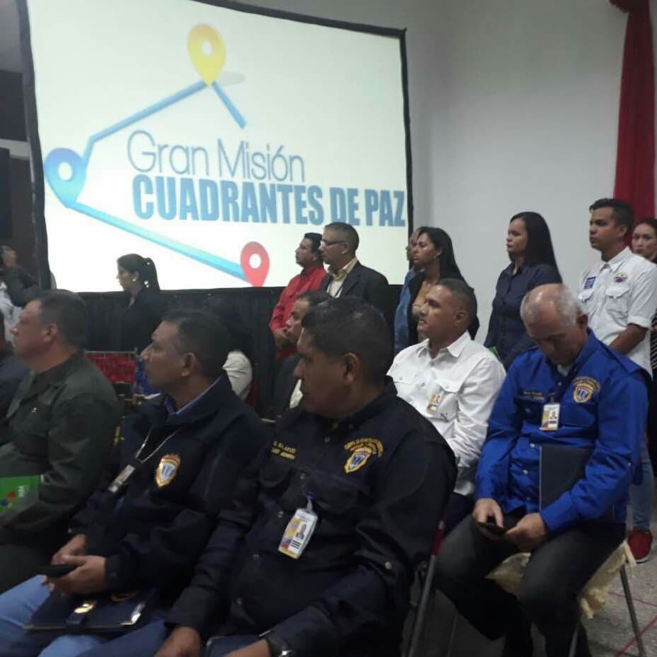 Las Delegaciones del CICPC, adscritas  a la  Redip Central,  se encuentran reunidas en Valencia, estado Carabobo participando activamente en las mesas técnicas donde  se elaboran propuestas, que serán incorporadas a la   Gran  Misión Cuadrantes de Paz.