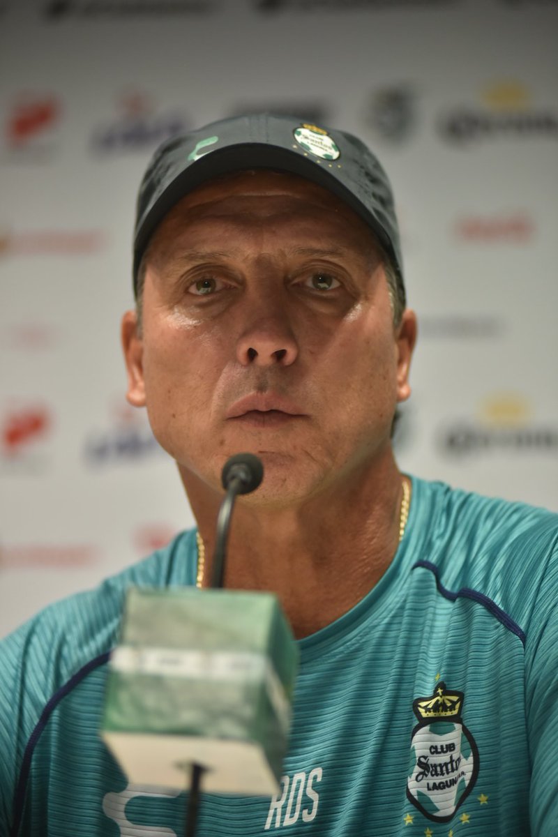 “Tuve muchos buenos entrenadores como el profe Meza. Aprendí cosas muy