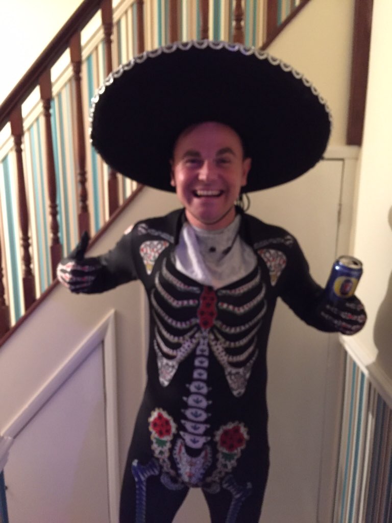 74bunick's tweet photo. @Bromleians @southeastath Well done Chedd @stevie2883, sorry I can’t be there tomorrow, glad I bought you down this great club all them years ago #legend #chedd https://t.co/3DvTVwXsHQ