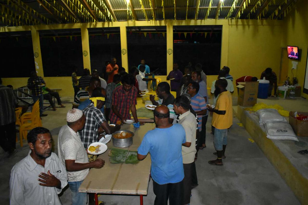 Axza15's tweet photo. Isdhoo kanbalunge faraathun L.Isdhoo jazeera campaign team ah dhevhvi reyganduge keun.
#IbuFaisal2018
#JazeeraRajje
#JazaaraIsdhoo
@AlaikaAyesh @MohamedNasheed 
@laamunaeematha https://t.co/FsXOuRwxCn