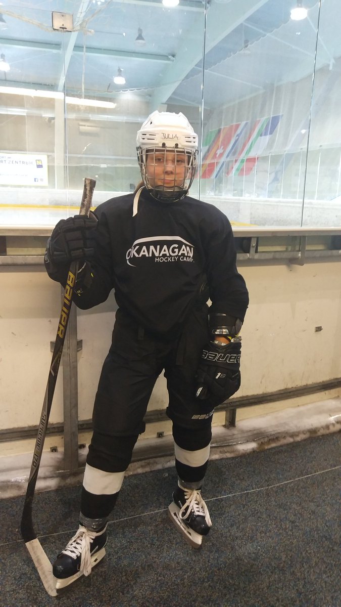 ZielinskaJula34's tweet photo. Pre-season @OkanaganEU hockey camp finished. Thanks for coaches and players. 💪👍 Next week vacation but also training out off-ice 💪🏒🛶🏊🚴 #hockey #polishplayer #njz.34_ #Juliaontour https://t.co/hlHa1RYXxQ