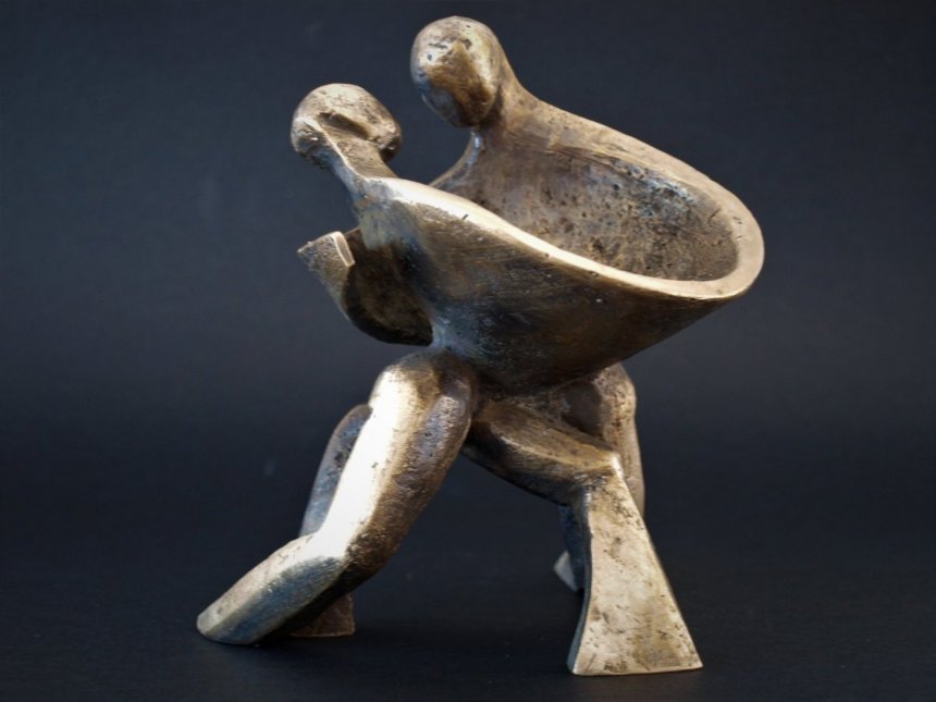 StoreAria's tweet photo. STYLIANOS KOUKLAKIS sculptures €280

#ariaartbuzz #ariaconceptstore #bronze #sculpture #stylianoskouklakis #organicform #sensual #couple #pair #romantic #motherandchild https://t.co/UltpuTVJiL