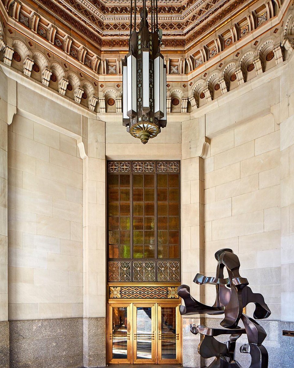 TheCalEdison's tweet photo. The entrance rotunda of #TheCalEdison welcomes you. 
Happy Monday! https://t.co/YhdQ30EyU5