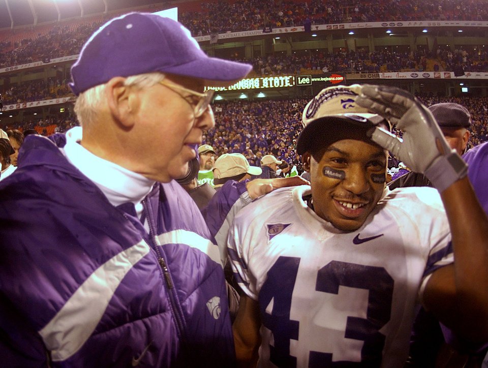 DarrenSproles's tweet photo. Who's ready for some Wildcat football? https://t.co/sNfO4zh458