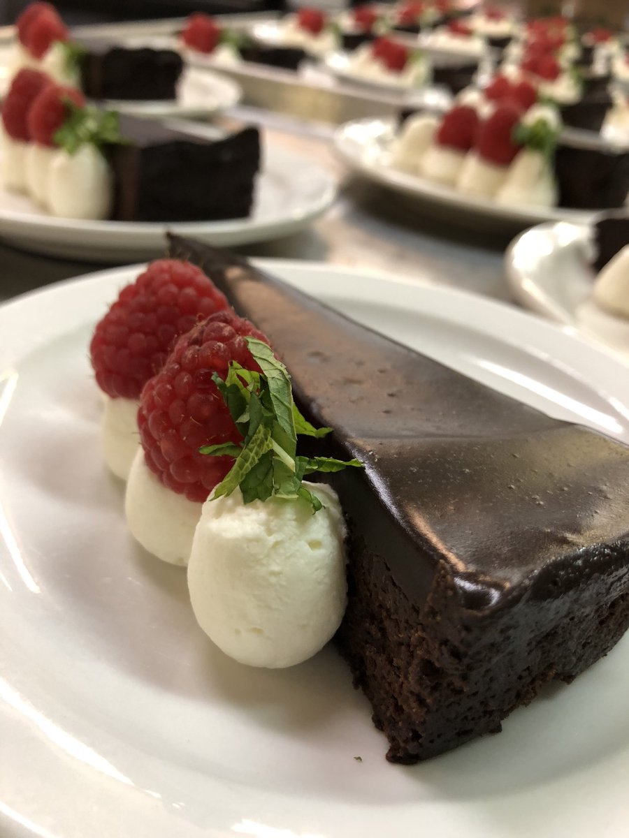 fisd_fountainvalleydining tweet media