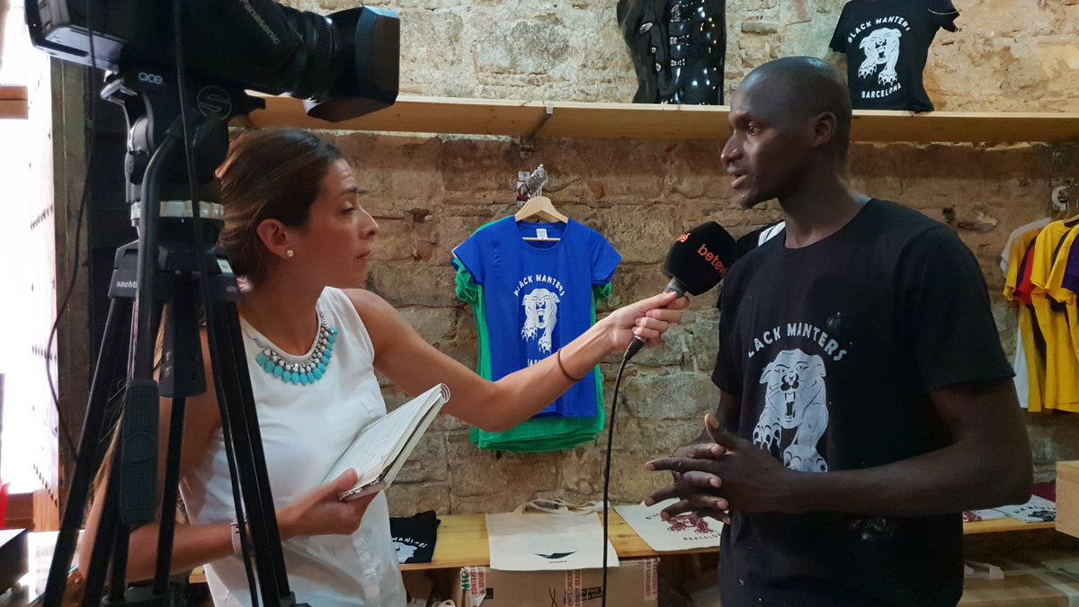_Maria_Dantas_'s tweet photo. Tot el suport el @sindicatomanter 
Gent honesta, digna, pencaire, resilient i no violenta. 
👉🏾Exigim molta seritat, responsabilitat social i rigor periodístic als mitjans de comunicació.
👉🏾Hem gravat en directe les entrevistes de @beteve i @antena3com https://t.co/z4T5s0jELI