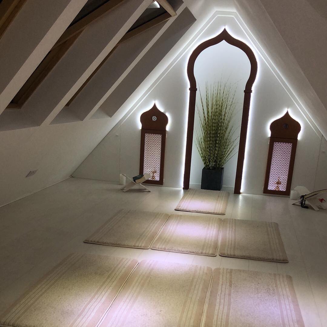 Love this prayer room design