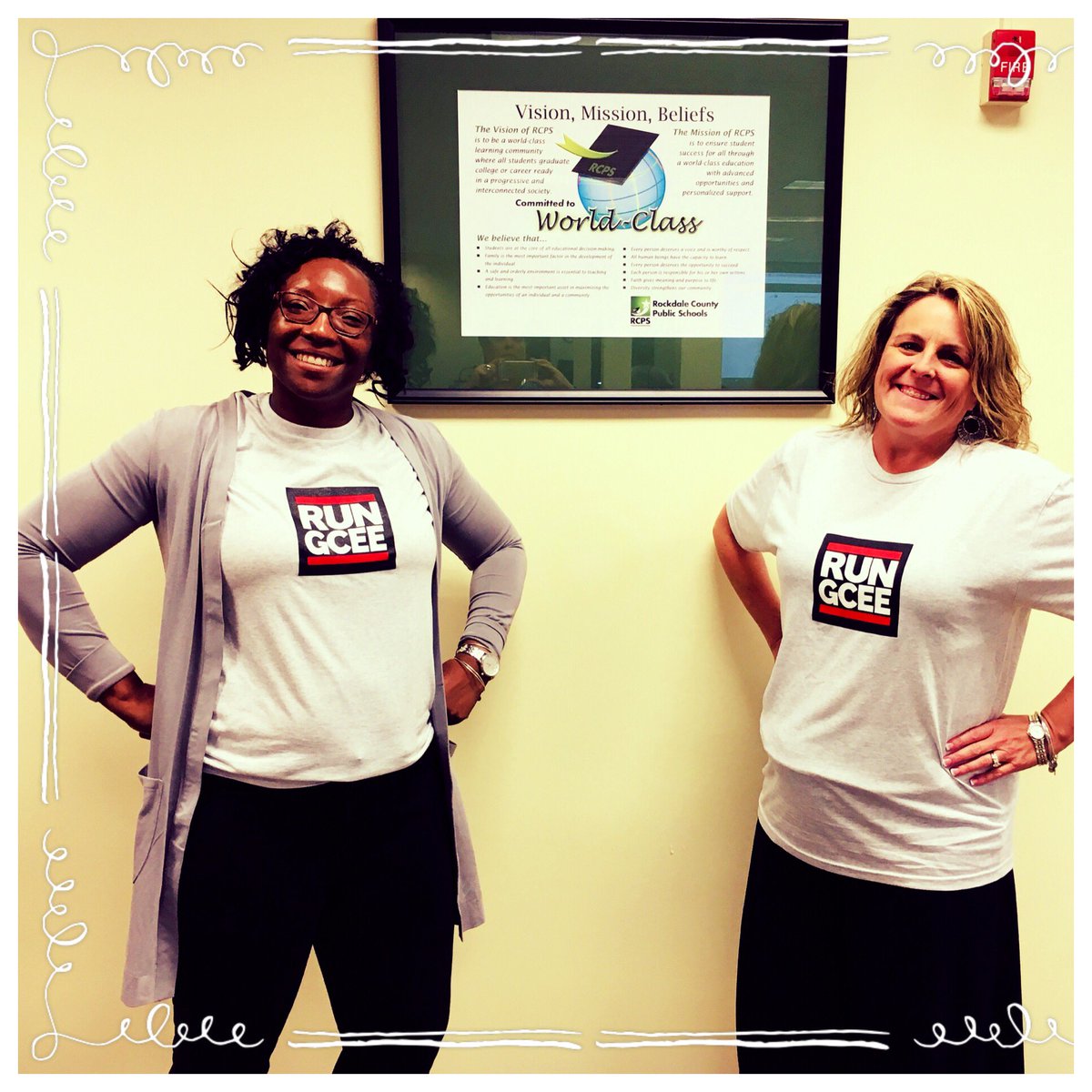 RCPS_SS's tweet photo. On Fridays we wear our flare! Thanks for the t-shirts @Georgiaecon! #WorldClassSocialStudies https://t.co/54Tpnic8NO
