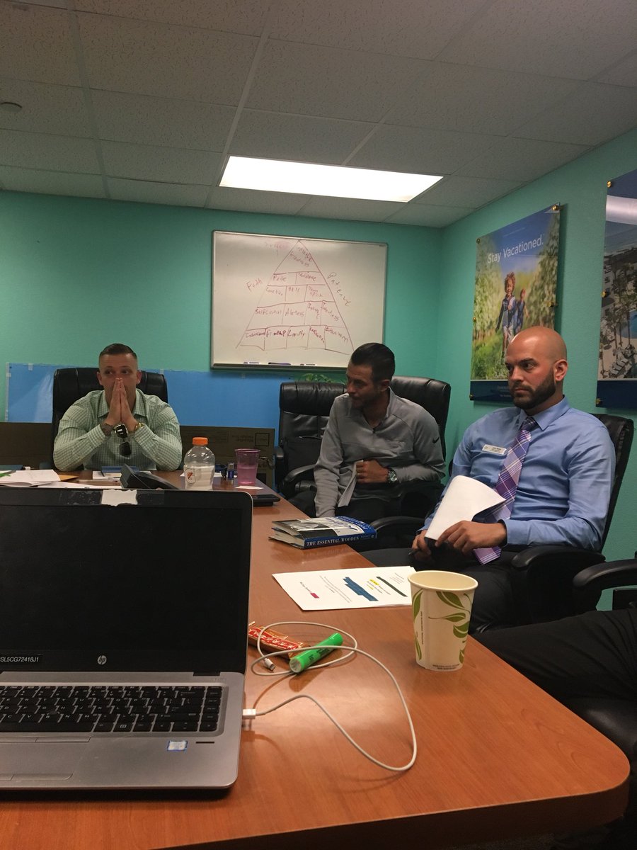 Rydowl2010's tweet photo. #TeamNpac building the bench this week with @chadwalls17 and @TylerBixler1 running the show in our weekly meeting. These guys #MakeAnNpac to a lot of people every day! https://t.co/czF8e3TzAg