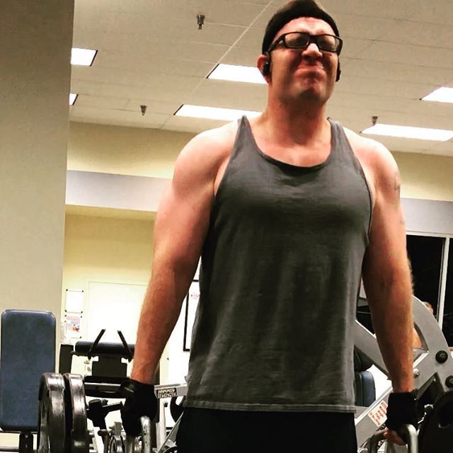 10minutetrading's tweet image. I don’t post many #gymselfies but when I’m seeing progress like this from @jschultzf3, I thought I would share! 💪🏻💪🏻💪🏻💪🏻💪🏻 ift.tt/2OabDBY