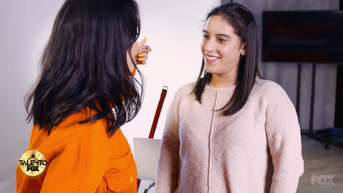 camiramost's tweet photo. Es increíble lo feliz que puede hacer Lali. No puedo parar de ver el vídeo y la foto y acordarme de lo feliz que fui ese día. Es un recuerdo que va a estar en mi para siempre. https://t.co/ZWUpyqTZ07