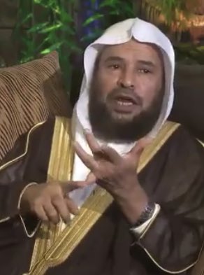 GL4ksa's tweet photo. @amalremy @Abu_baker11 أحسن حاجة بالفيديو هذا هي مافعله لنفسه وكفانا إياه.. https://t.co/F0Xsd1ccom