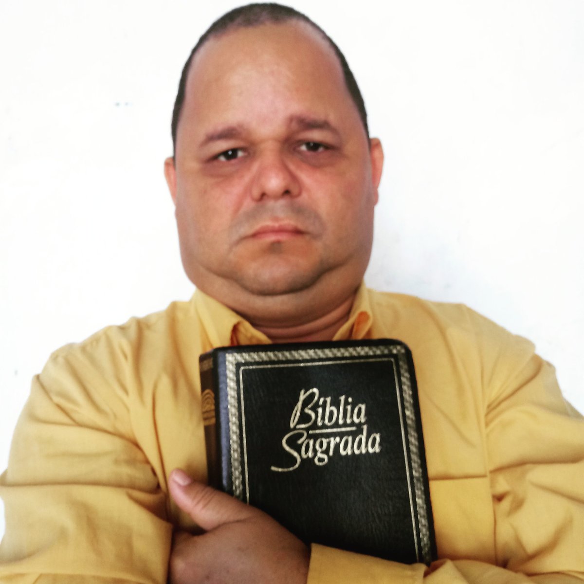 LINDOMARBISPOG3's tweet photo. PASTOR EVANG. LINDOMAR BISPO .PEDE AJUDA A TODOS OS SEUS SEGUIDORES DO TWEETAR E OUTROS A QUEM TEM O DOM E AMOR DE DEUS PARA AJUDAR AO SEUS PROXIMOS  BANCO CAIXA https://t.co/oDuOqlCHhz.0219 .OP..023 C.C.-00004442-3/BANCO https://t.co/mv9SiQnaqi.0402 C.C.33689-5/.CONT.21.31070012 https://t.co/lTNb5gM2jn