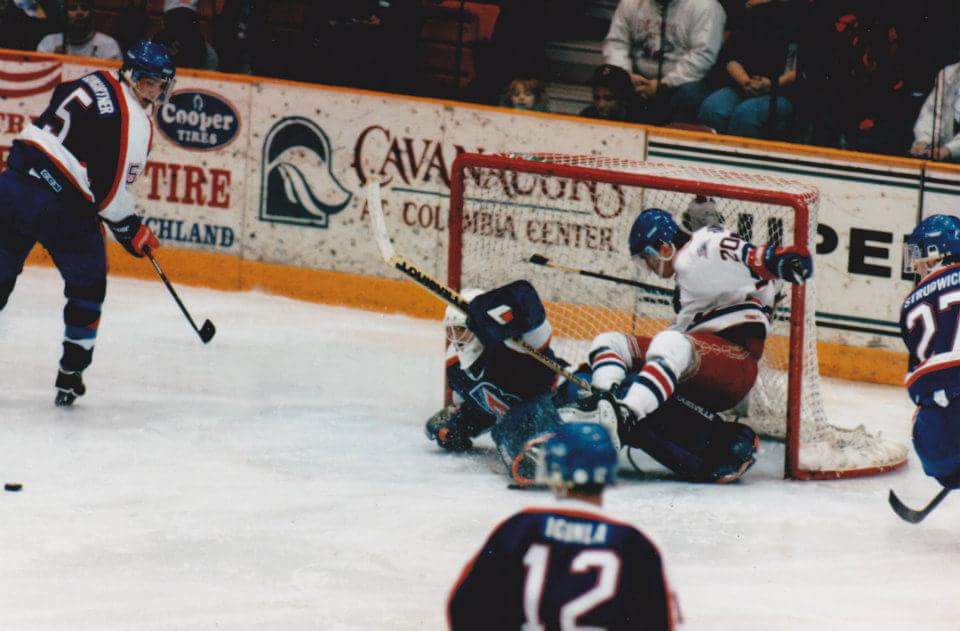 terryryan20's tweet photo. @DPK_80 @spittinchiclets @BizNasty2point0 @RearAdBsBlog @ryanwhitney6 @MikeGrinnell_ I meant 2 mention Iggy! Teammates U18 CAN & same draft.He was in our division out west #Kamlooops That's him in a pic I posted 2 Insta tday not even realizing it.What a leader. Took care of my bill at a resto in '08 when i flew 2 watch him play in Tdot too #CongratsIggy #ClassAct https://t.co/3fPvyQqvMO