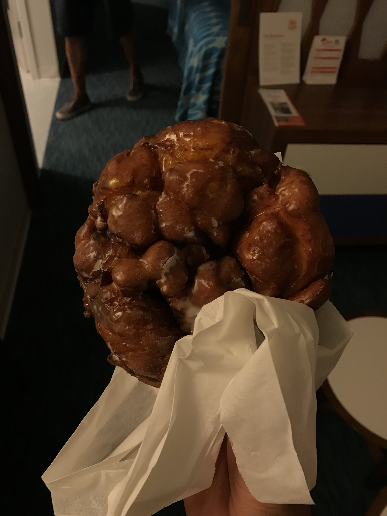 Davestoons On Twitter That One Fuckin Donut From Regular Show Https T Co S6oellcvcp Twitter