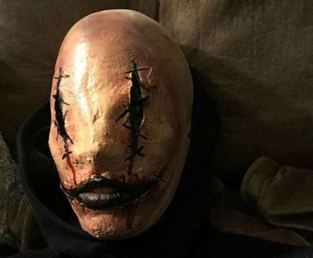 DebiTalks's tweet image. Looking for a DIY scary Halloween makeup idea? The 2012 movie Smiley will definitely look like a scary Halloween makeup idea. ift.tt/2vv9hWs #ontheblog #Halloween #Costume #DIY #scary #HalloweenMakeup #HalloweenCostume ift.tt/2LPGR4O