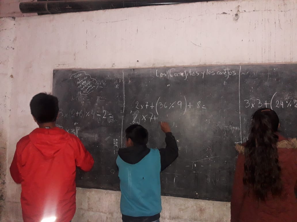 geminianana's tweet photo. #CPPSSaltaEnAcción #CAI11 #EjerciciosCombinados #MMCCP Carla #CaminoAlSecundario #FortaleciendoTrayectorias Escuela 4738 Indígena Juan XXIII Pichanal @patriciapinasco @fguillesaavedra @aniberruezo @UrtubeyJM @RangeonMartin @artydance23 https://t.co/W5F7qQaM0E