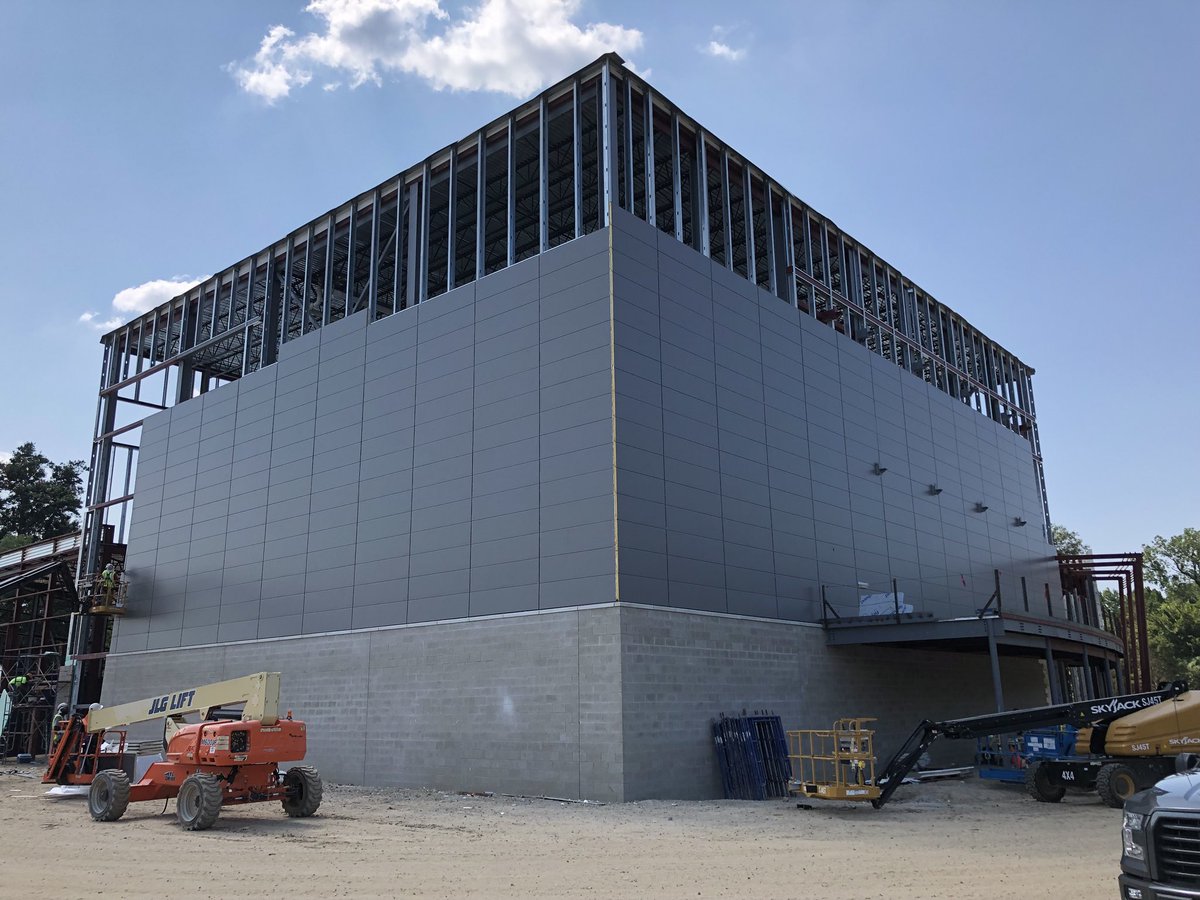RjsmGordon's tweet photo. We Normally don’t show chase foam panels. This job is little different Metal Span 3” foam panels. George is getting a nice start on this project. Looking good guys. #notacm https://t.co/QOKEnYHvcs
