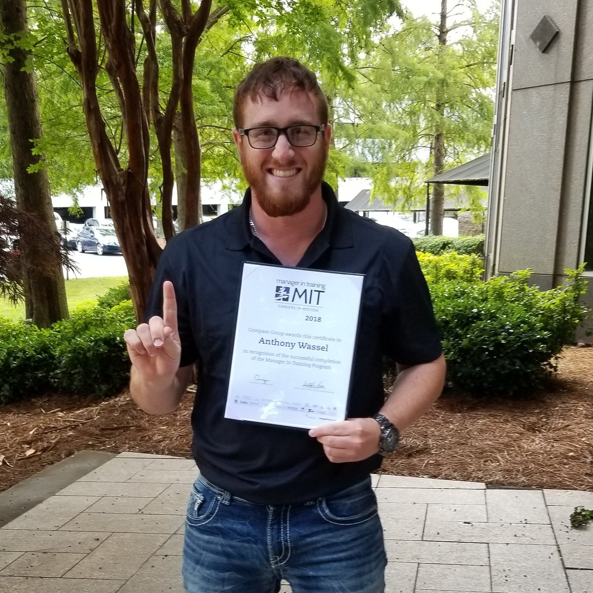 Tony_Wassel's tweet image. Last summer my life took a 360° turn. I travel for work.
While traveling for work I went through the corporate run manager in training program. At corporate this week I was acknowledged for completing that program. 

#compassgrowsleaders #compassMITlife #facilitymanagement