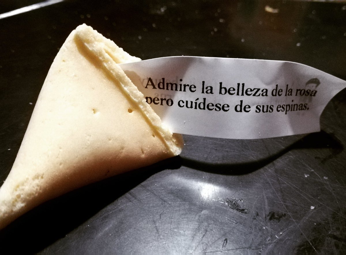 Galleta de la suerte es el postre que trae consigo mensajes de paz