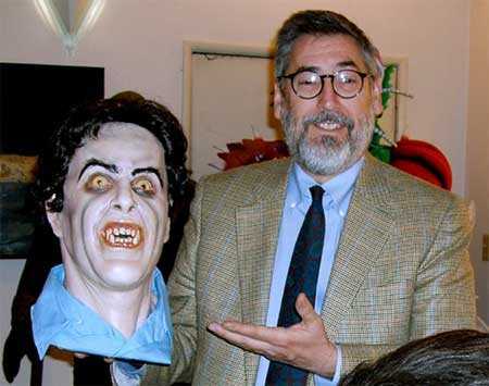 Happy 68th birthday to AN AMERICAN WEREWOLF IN LONDON director John Landis! Stay off the moors! 