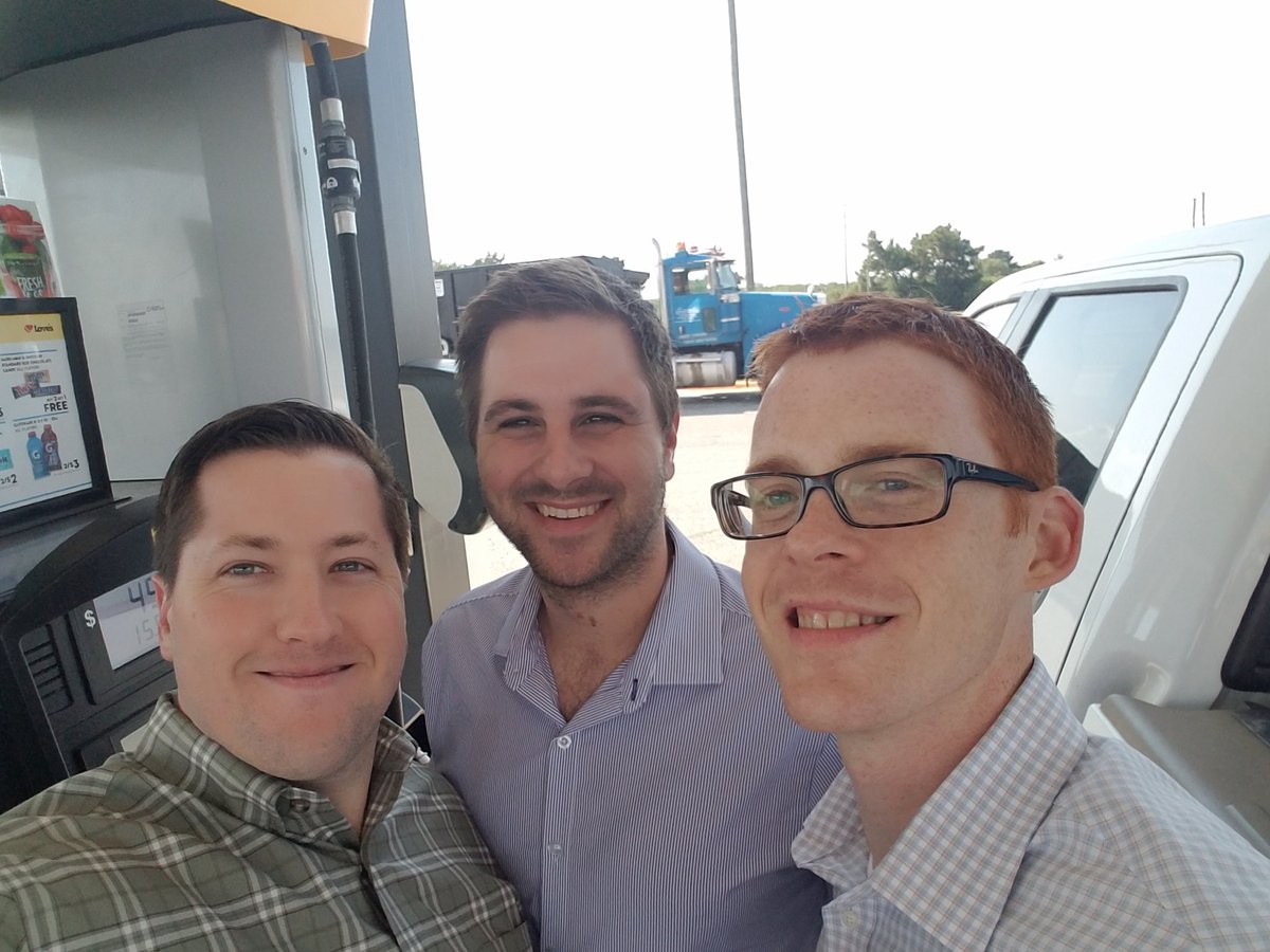 RyanErck's tweet photo. Fun times with these guys at #THES2018 in Houston learning and presenting on the great things @Baylor is doing to support transfer students. PS - thanks @TxHigherEdSymp for the awesome swag! https://t.co/buCmc2IQY0