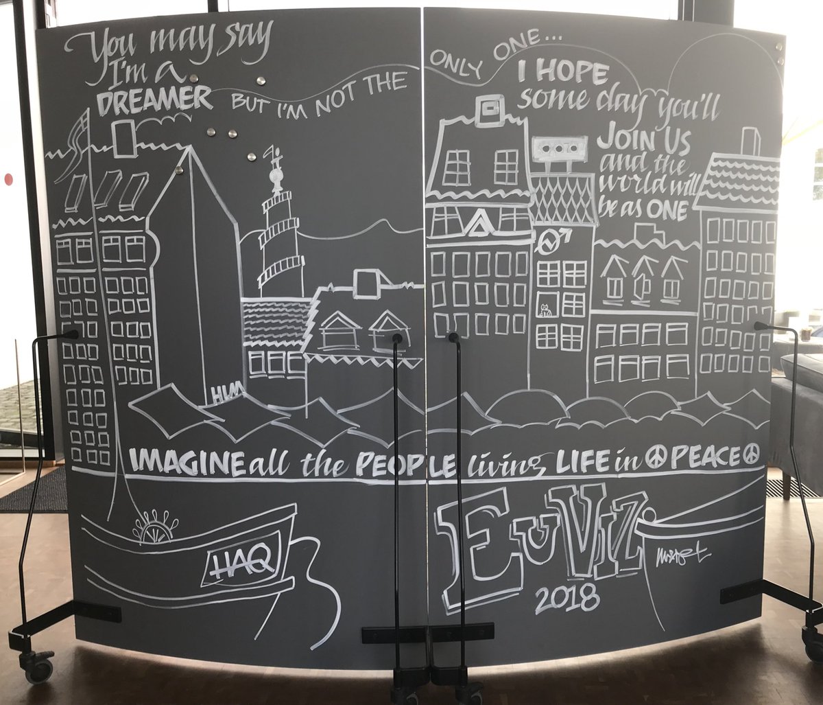 EngageVisually's tweet image. And as we left #euviz2018 this sent us on our way. Thank you to all, particularly to the volunteer team folk @Euviz2018 @IFVPConference  &amp;amp; many many more - all of it very appreciated. &amp;amp; to every attendee - you made it a sparkling thing 💖💖💖