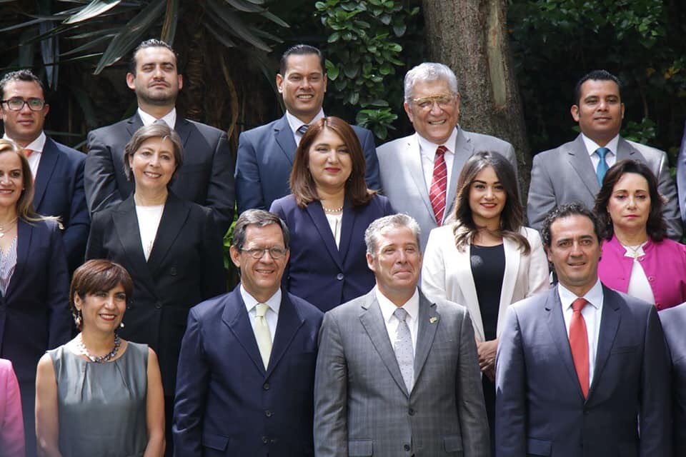 STM_Morelos's tweet photo. Con la destacada participación de los Secretarios del Trabajo de todo el país, se clausura la segunda sesión de la #CONASETRA2018, con el compromiso de continuar fortaleciendo las políticas públicas para apoyar la inclusión laboral. https://t.co/6knOXRsfpK