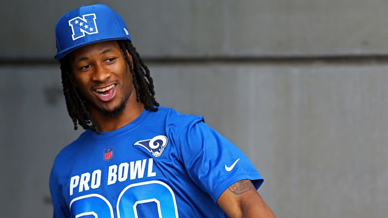 Did Todd Gurley wish Tom Brady happy birthday by ... feeding a goat? Yes, yes he did. 
 