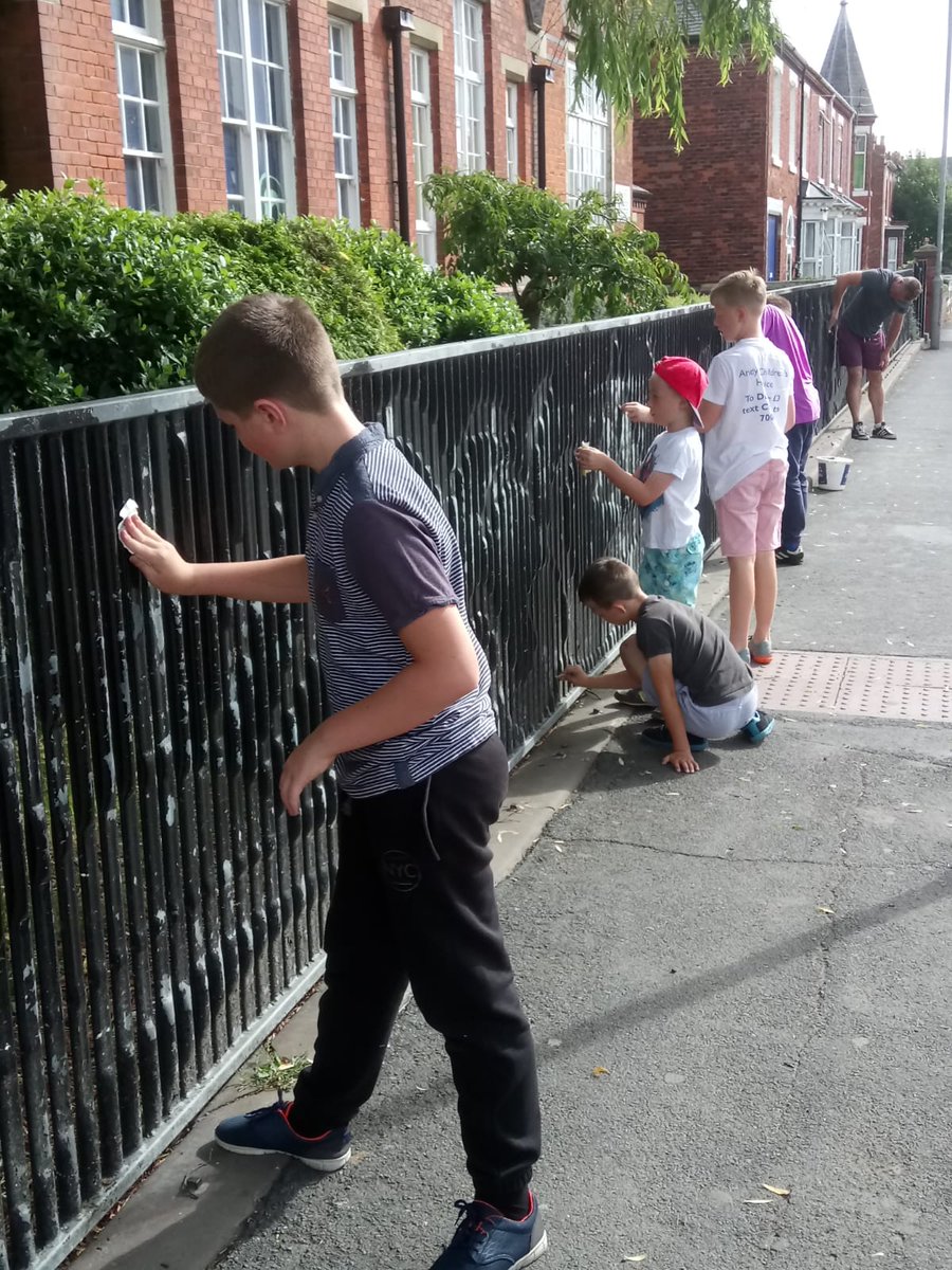 StevenThommo's tweet photo. The Lifestyle Legends raised £156.98 at their tombola at Aldi, Withernsea and £15.17 in collections from the RNLI buckets whilst painting Withernsea Primary School's fence.Good work boys🏅 https://t.co/Q1UBd4LZZd