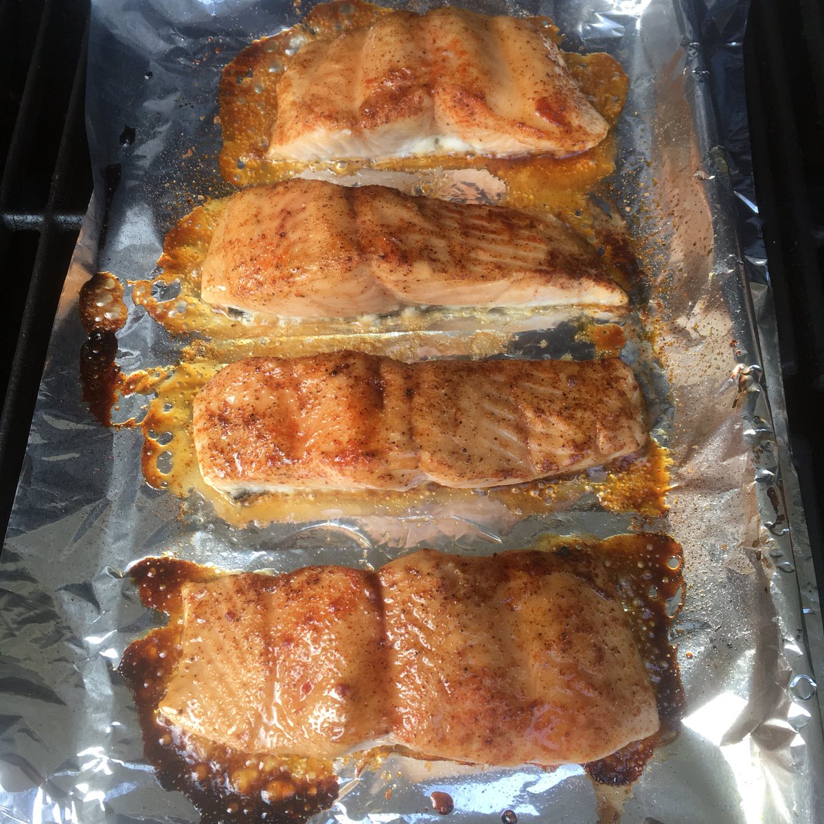 BradU42's tweet image. Can you smell it grilling???  #LakeMichigan King Salmon!
#PureMichigan #boattotable