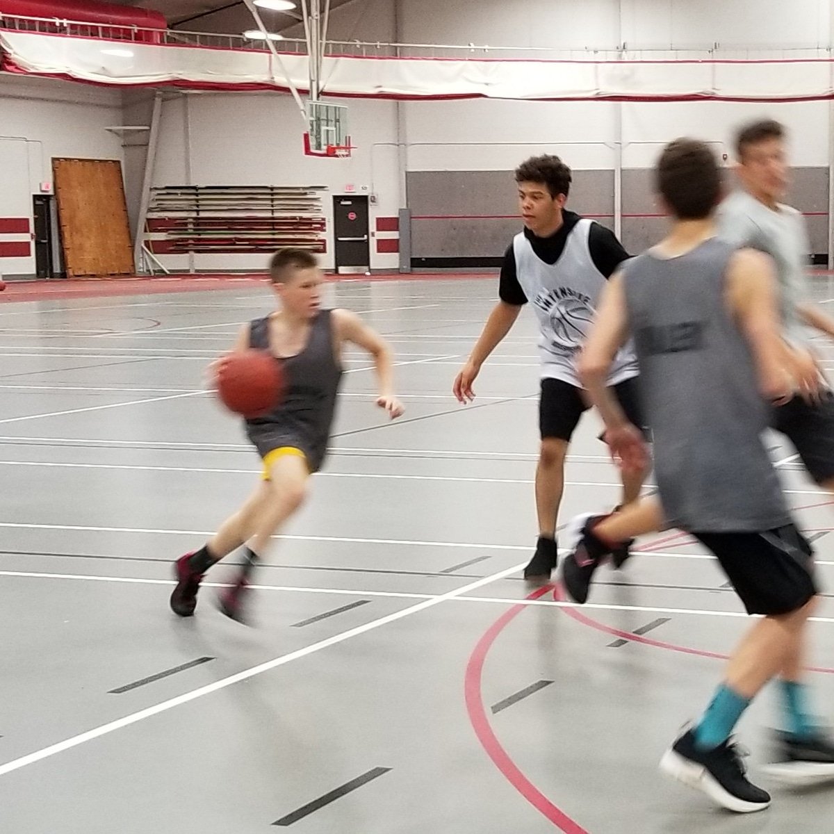 IntensiveBBall's tweet photo. Hard drive during afternoon practice. https://t.co/sqkmoef582