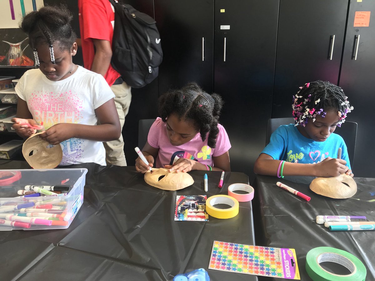 ELT_Newark's tweet photo. Summer was epic!!! Thank you to our amazing students and all the organizations that made Explore Newark possible! #summerplus #eltexplorenewark #summertimenewark #newarkthrives https://t.co/dnHCQxSrjS