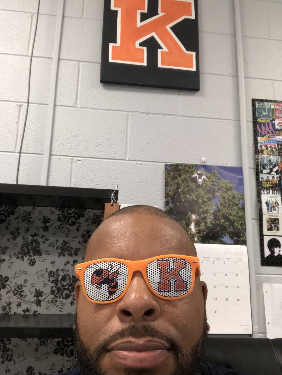 Jacket5193's tweet photo. Pumped about school starting! Let’s get it! #kingstonfamily https://t.co/XjYRLvxslK