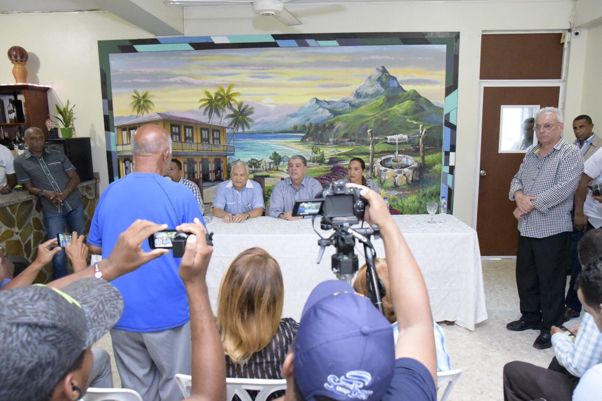 Encuentro de <a href="/CarlosAmaranteB/">Carlos Amarante Baret</a> con los medios locales en la provincia María Trinidad Sánchez.
#NaguaConAmarante