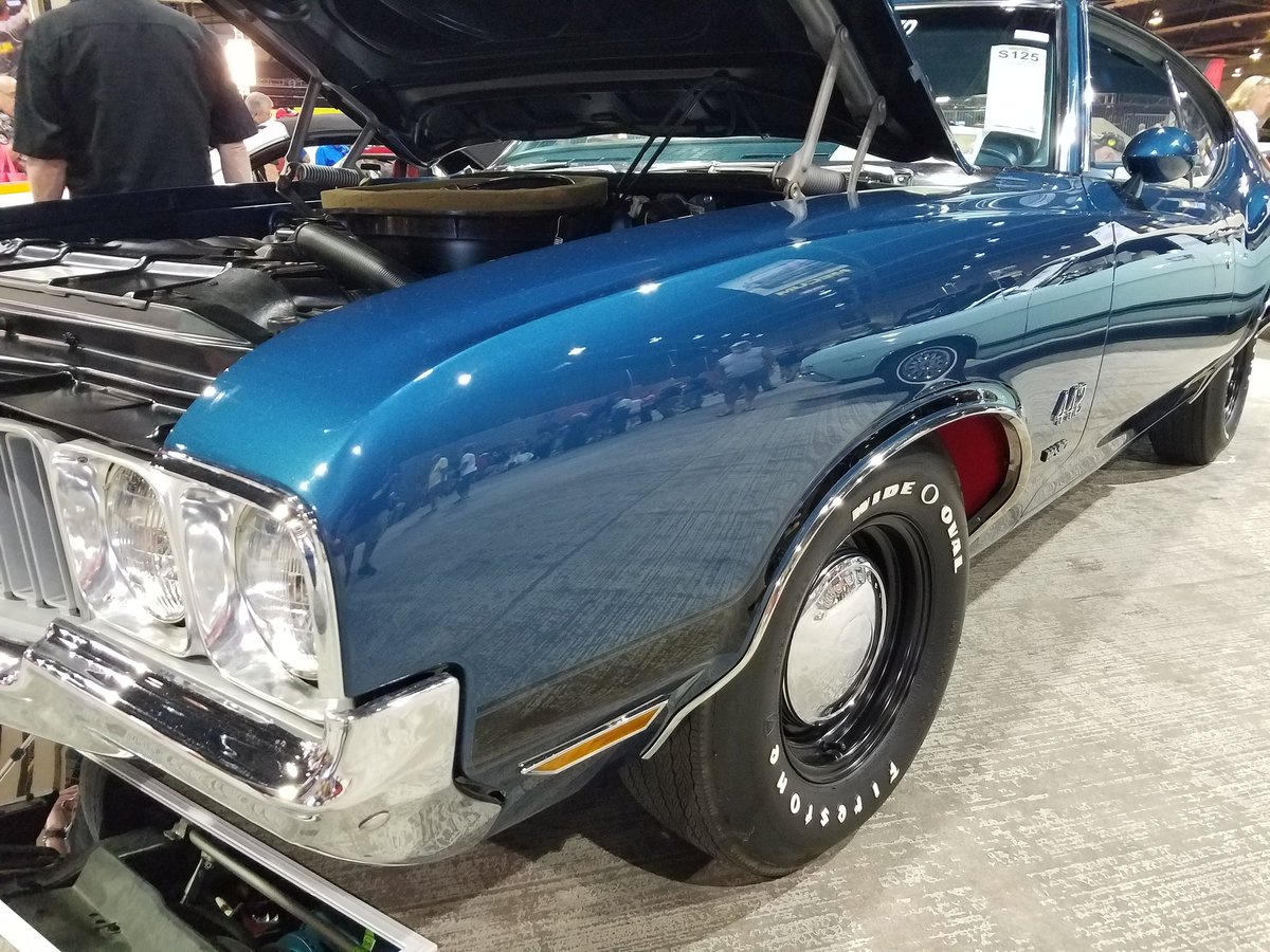 DeanVacX's tweet photo. #W30 #4spd #MecumHarrisburg https://t.co/OQuSdRouYD