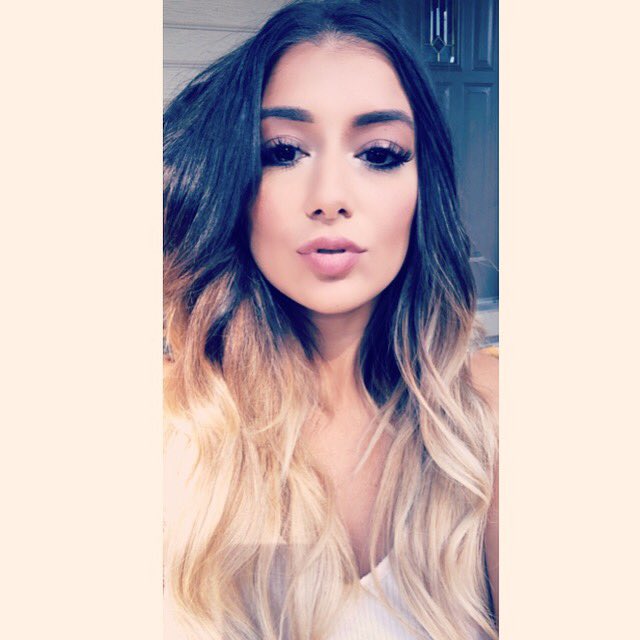 GekGemu's tweet image. I kinda promised no more selfies on Twitter but I’m feelin this one so suck it up Internet 😬

Also, follow me on IG @ geekchicktv