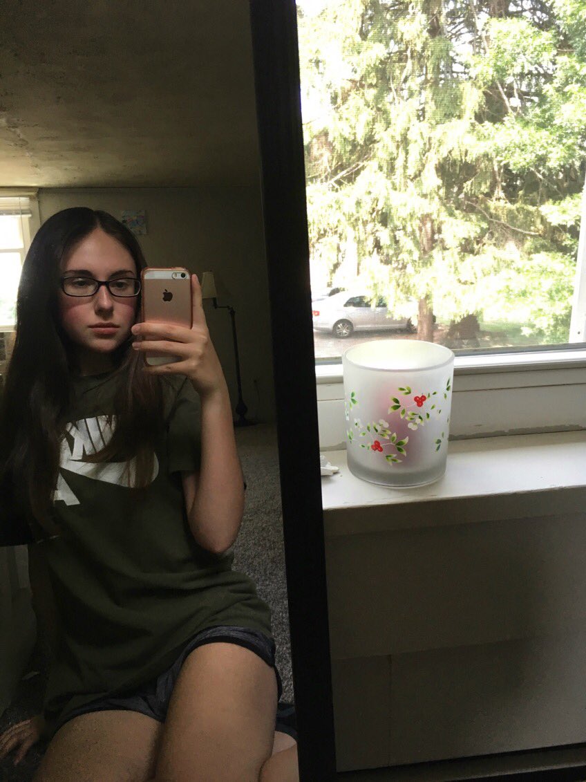 KalinaEnglehart's tweet photo. 🍃🦋 https://t.co/yTF5N1XJrQ