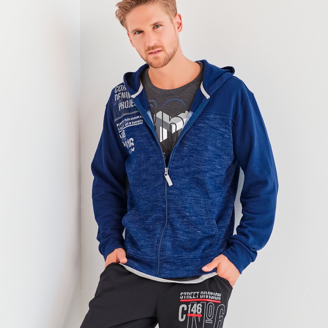 GTboutique's tweet photo. Because being comfy is not too cool for school 🕶️ Shop mySTYLE and Rivet61 for top of class fashion! https://t.co/ggFbBc7hL0 #GiantTiger #ForYouForLess #ForHerForLess #ForHimForLess #womensfashion #mensfashion https://t.co/A87zsYoAKj